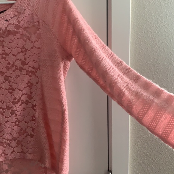 Light Pink Floral Knot Sweater | Size: M - Picture 2 of 7